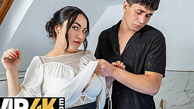 Mature babe Christina Santes gets her pussy licked and fucked by Bruno Baxter in POV