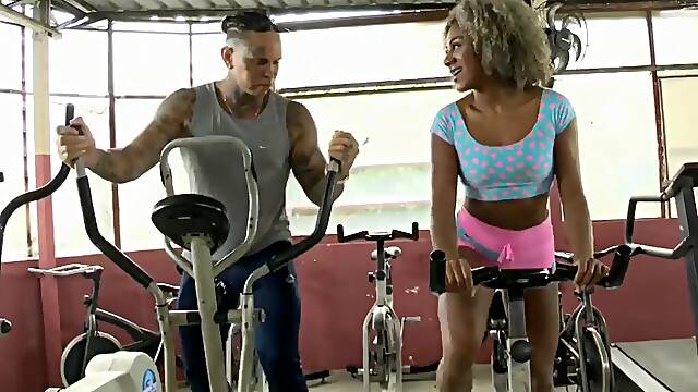 Sp cheats on the gym never seen before