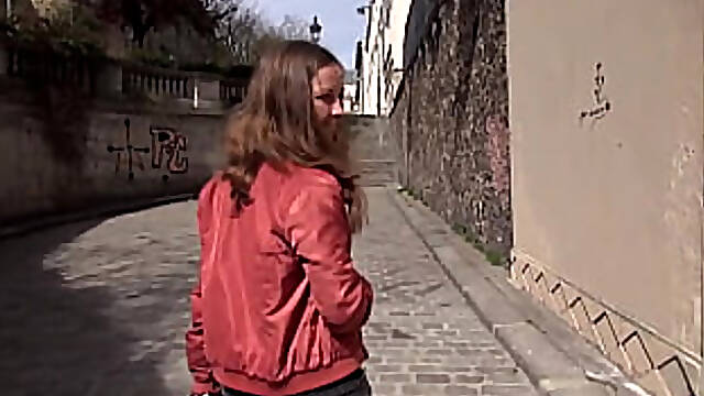 Lusty MILF Melanie gets anal before her train ride