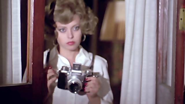 Jess Francos - Flowered panties (4K)