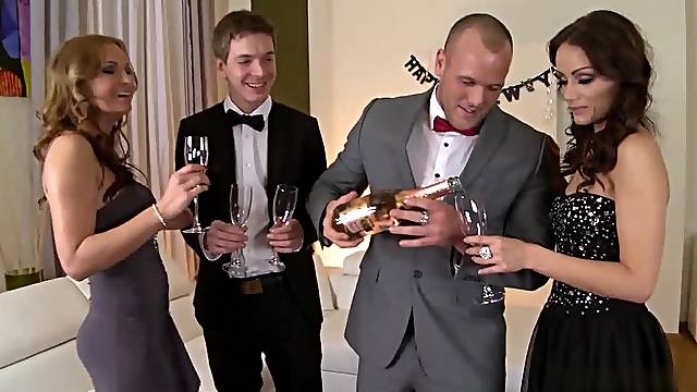 Romantic rendezvous ended with group sex